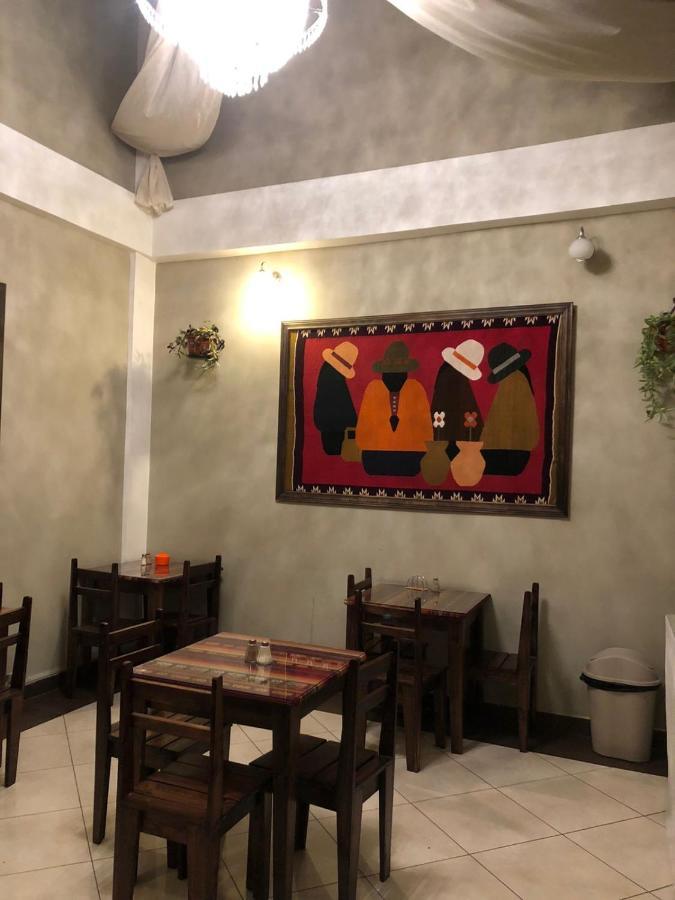 Hotel En El Centro Historico Куенка Екстериор снимка